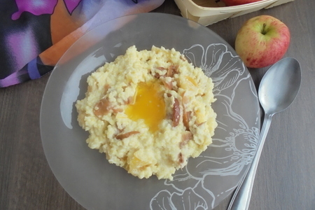 Фото к рецепту: Пшенная каша с тыквой и сушеными яблоками
