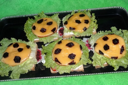 Фото к рецепту: Горячие бутерброды "мячики" #накормишкольника
