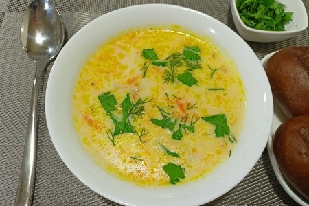 Фото к рецепту: Грибной суп с плавленным сыром