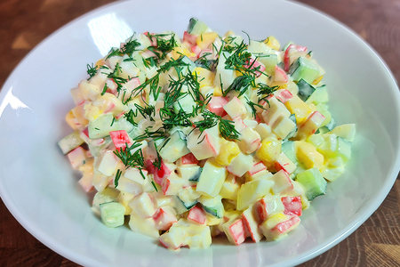 Фото к рецепту: Крабовый салат без риса
