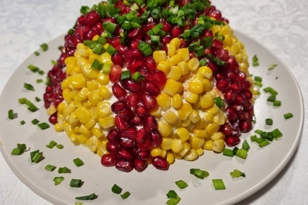 Фото к рецепту: Праздничный салат