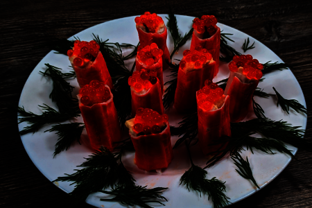 Фото к рецепту: Закуска «рождественские свечи» к новому году и рождеству