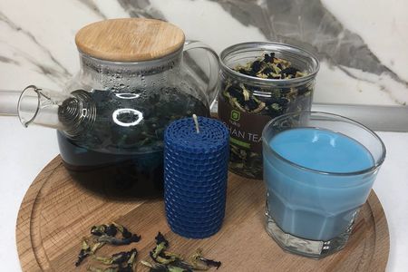 Фото к рецепту: Синий чай #денькнигодарения