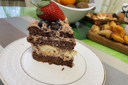 Фото к рецепту: Шоколадный торт микс гарри