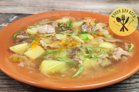 Фото к рецепту: Мясной суп в скороварке