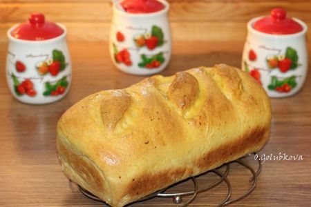 Фото к рецепту: Пышный постный хлеб с луком и чесноком #постныйстол