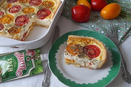 Фото к рецепту: Пирог с сыром и помидорами "махеевъ"#махеевъ