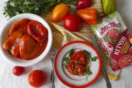 Фото к рецепту: Закуска из перца с кетчупом "махеевъ" #махеевъ