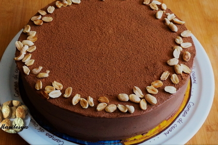 Домашний шоколадный торт сникерс