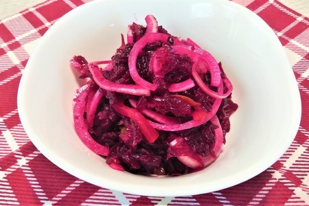 Простой и полезный салат из свеклы