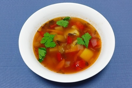 Фото к рецепту: Постный суп с фасолью — рецепт вкусного супчика в мультиварке