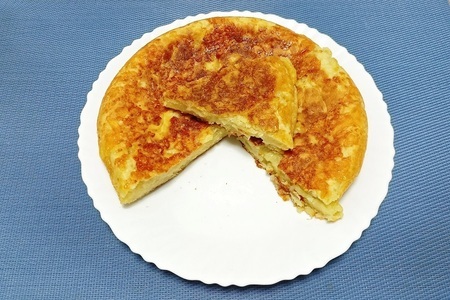 Фото к рецепту: Английские сырные сконы — рецепт вкусной выпечки в мультиварке