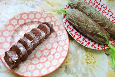 Фото к рецепту: Шоколадно-ореховая колбаса