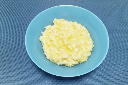 Фото к рецепту: Каша "дружба" рис и пшено - рецепт вкусной каши для мультиварки
