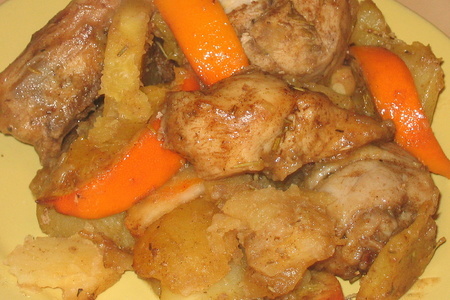 Фото к рецепту: Жареный цыпленок с апельсинами