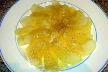 Фото к рецепту: Десерт "яблоко в волне"