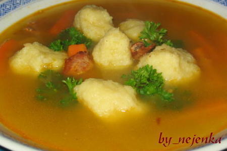 Фото к рецепту: Гороховый суп с картофельными галушками