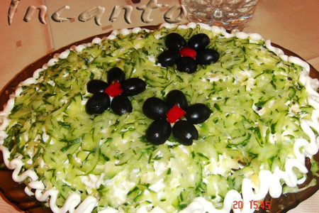 Фото к рецепту: Салат "праздничный"