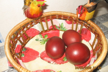 Фото к рецепту: Пасхальные яйца традиционные