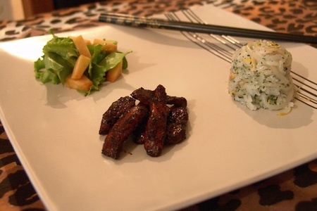Фото к рецепту: Горячий азиатский салат