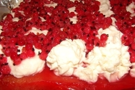 Фото к рецепту: Пирог "красное и белое"