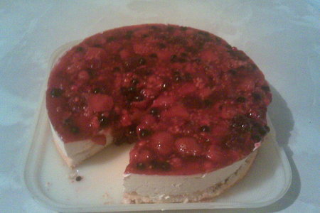Фото к рецепту: Творожный торт "лесная ягода"