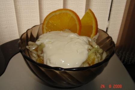 Фото к рецепту: Салат из капусты с апельсином