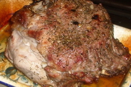 Фото к рецепту: Свинина, запеченая с травами (почти по-тоскански)