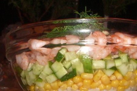 Фото к рецепту: Салат с креветками