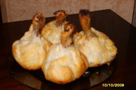Фото к рецепту: Куриные голени сюрприз