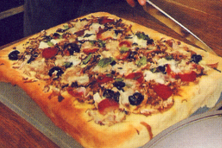Фото к рецепту: Пицца с оливками