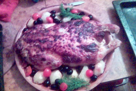Фото к рецепту: Курица, фаршированная фисташками (новогодняя традиция)