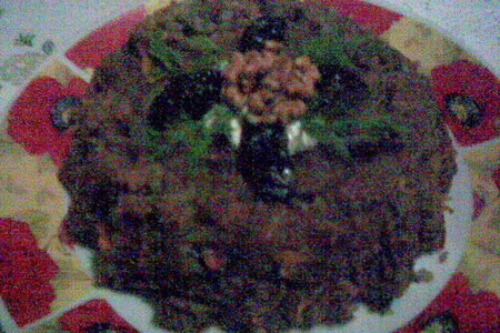 Фото к рецепту: Пикантная рисовая запеканочка с куриной печенью и черносливом