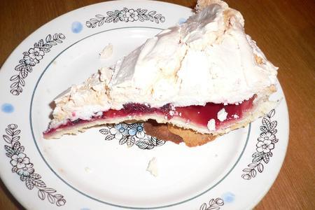Фото к рецепту: Пирог сладкий из серии "я его слепила из того что было"