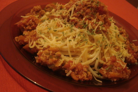 Спагетти с рагу из фарша