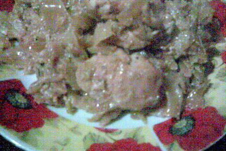 Фото к рецепту: Куриная грудка, запеченная в сливках с капустой