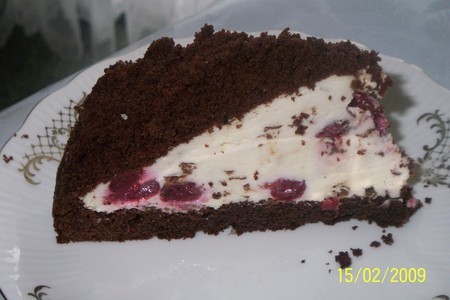 Фото к рецепту: Торт "шоколадный муравейник с вишней"