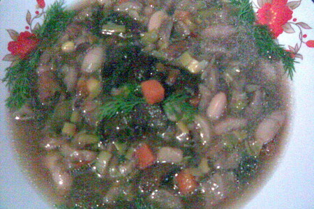 Фото к рецепту: Густой грибной суп с  фасолью и овощами (постный)