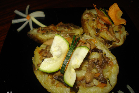 Фото к рецепту: Картофельные лодочки (постное блюдо)