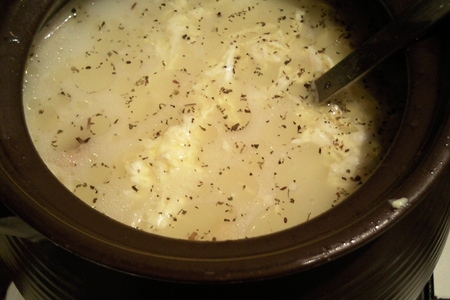 Фото к рецепту: Сырный суп на курином бульоне