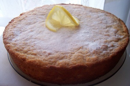 Фото к рецепту: Лимонный пирог (постный)