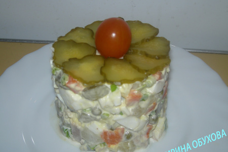 Фото к рецепту: Праздничный салат.