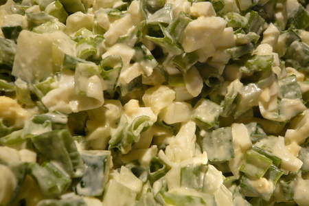Фото к рецепту: Закусочный салат по-бабушкински