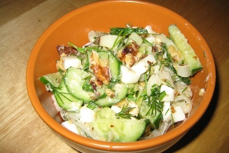 Фото к рецепту: Салат из лука-порея