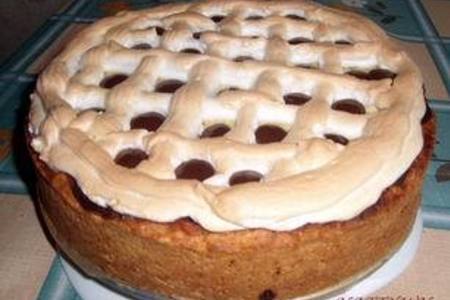 Фото к рецепту: Песочный пирог с творогом «а-ля ракоци»