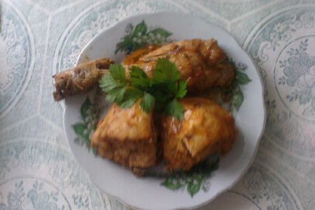 Фото к рецепту: Tavuk yahnisi очень вкусная тушеная курица