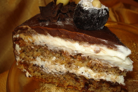 Фото к рецепту: Торт "чернослив в шоколаде"