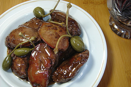 Фото к рецепту: Куриная печень в карамельном соусе
