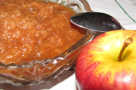 Фото к рецепту: Яблочное пюре на зиму