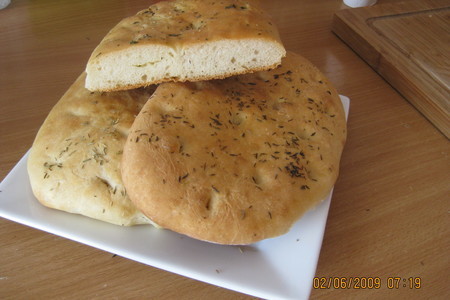 Focaccia - итальянский хлеб - лепёшка